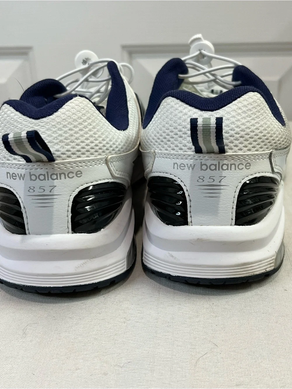New Balance style MX857wN2 4E wide navy white. Comfort orthotics sneaker 10 1/2